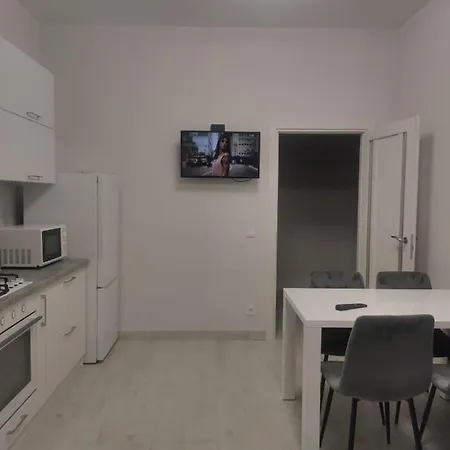 Apartments Domovik Bertalona Luxury Comfort Mukacheve Exterior photo